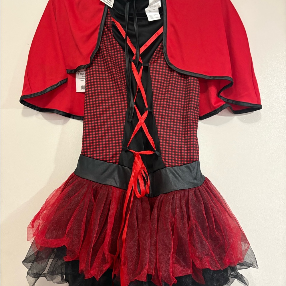 Red and Black Adult Costume - Picture 1 of 6